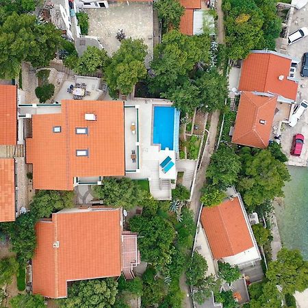Villa Relax , With Seaview And Two Pools Near Beach Stari Grad Exterior foto