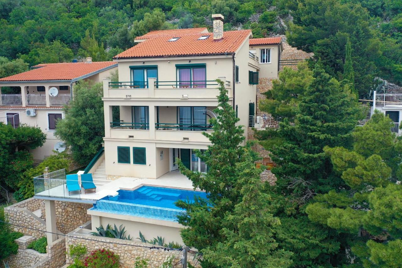 Villa Relax , With Seaview And Two Pools Near Beach Stari Grad Exterior foto